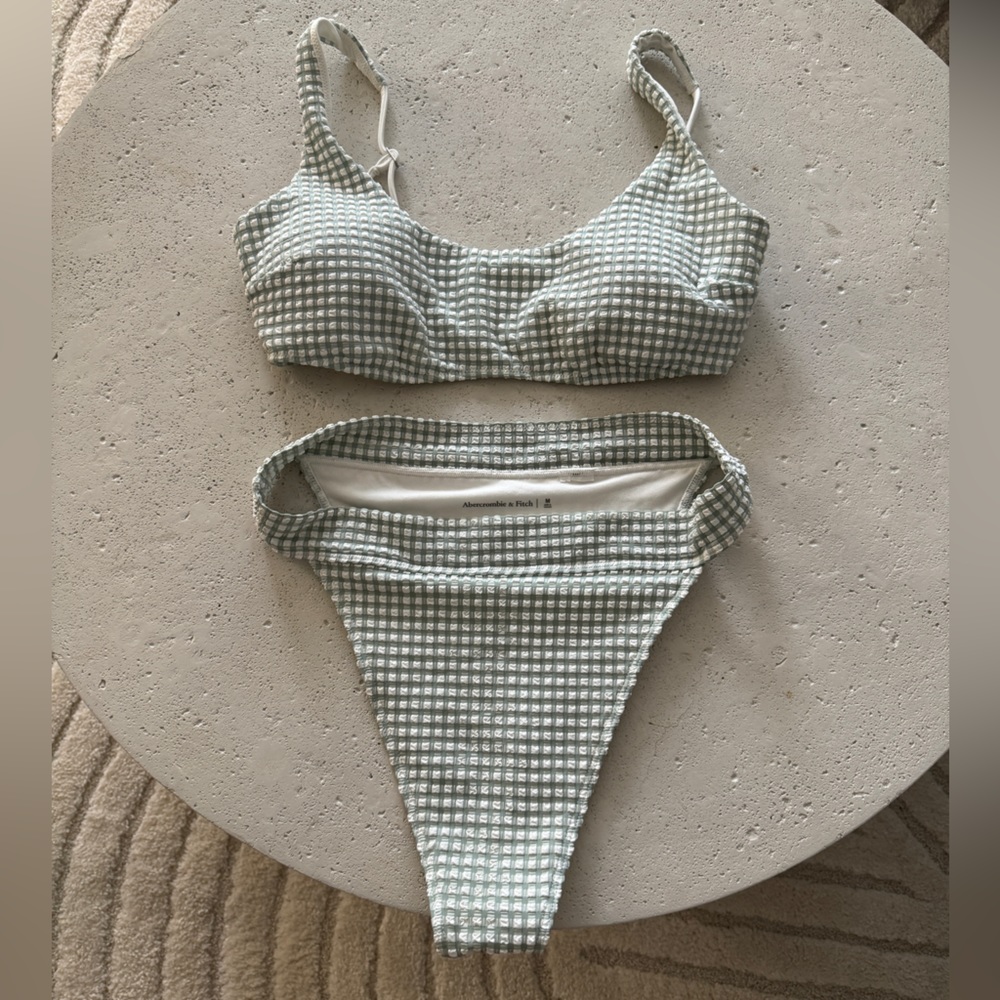 Abercrombie bikini - Size M - NWOT